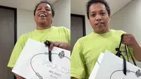 Mengintip Isi Kado Arie Kriting untuk Indah Permatasari di Momen Anniversary, Effortnya Bikin Berkesan