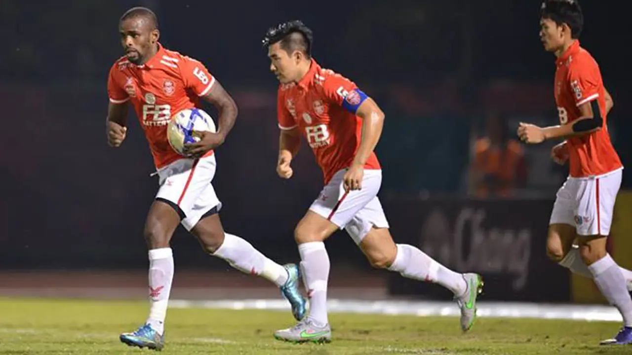 Greg Nwololo