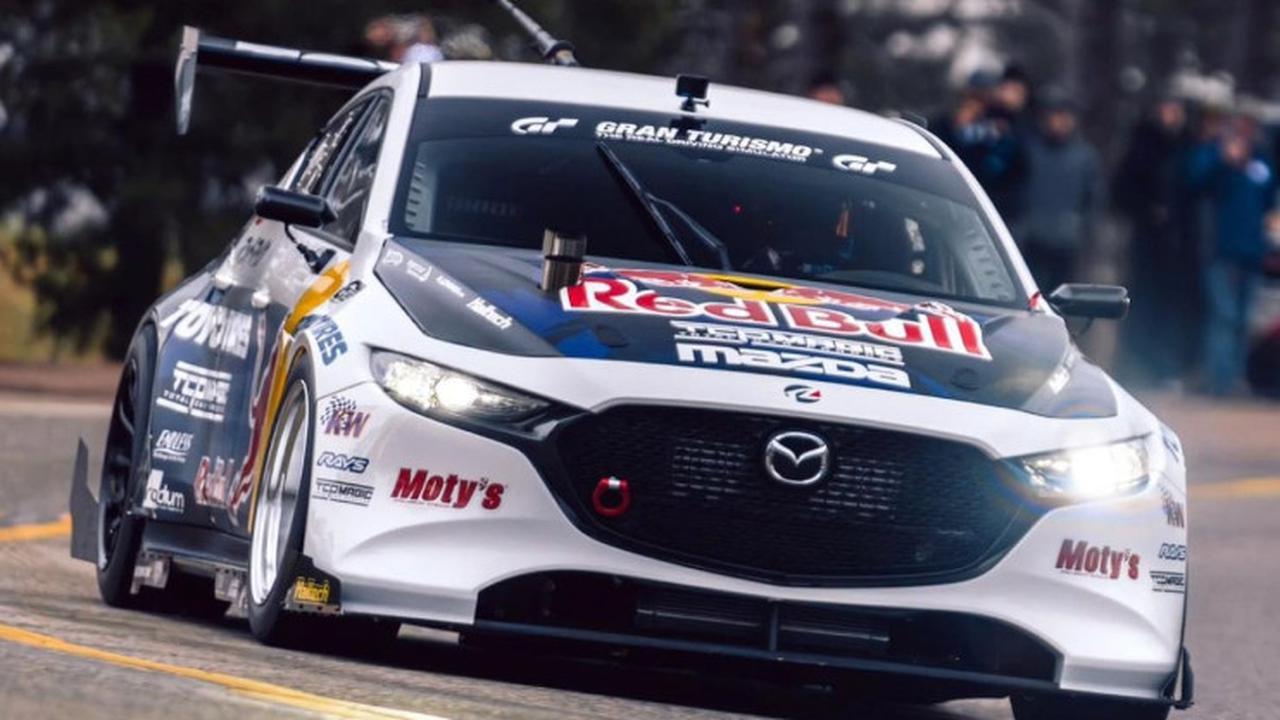 Madmike, drifter luar negeri berhasil modifikasi Mazda3 Hatchback dengan tenaga 1.400 Tk
