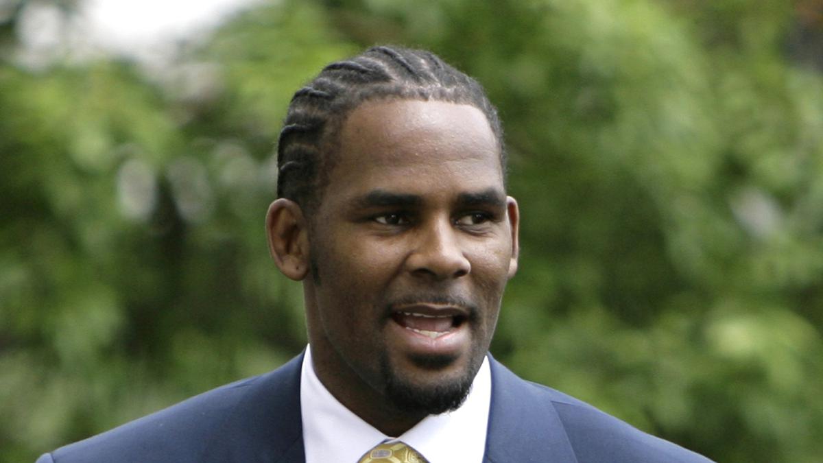 R. Kelly Sebut Musiknya Mendorong Orang Bercinta - ShowBiz Liputan6.com