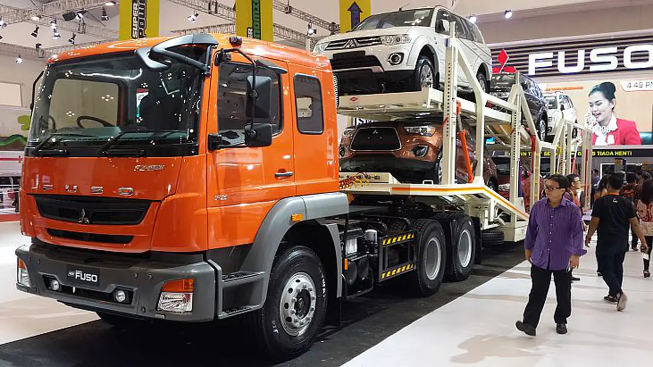 Mitsubishi Fuso Pamer Tractor Head Anyar
