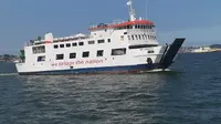 Salah satu kapal PT ASDP Indonesia Ferry yang melayani rute Kariangau-Penajam. (Istimewa)