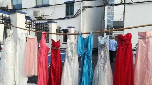 Terlalu Lama Sendiri, Pria Ini Nekat Curi 73 Gaun Pengantin