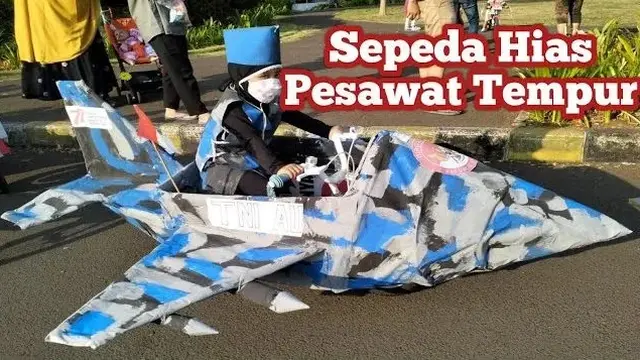 7 Potret Ide Kreatif Sepeda Hias Bertema Tank dan Pesawat Untuk Karnaval
