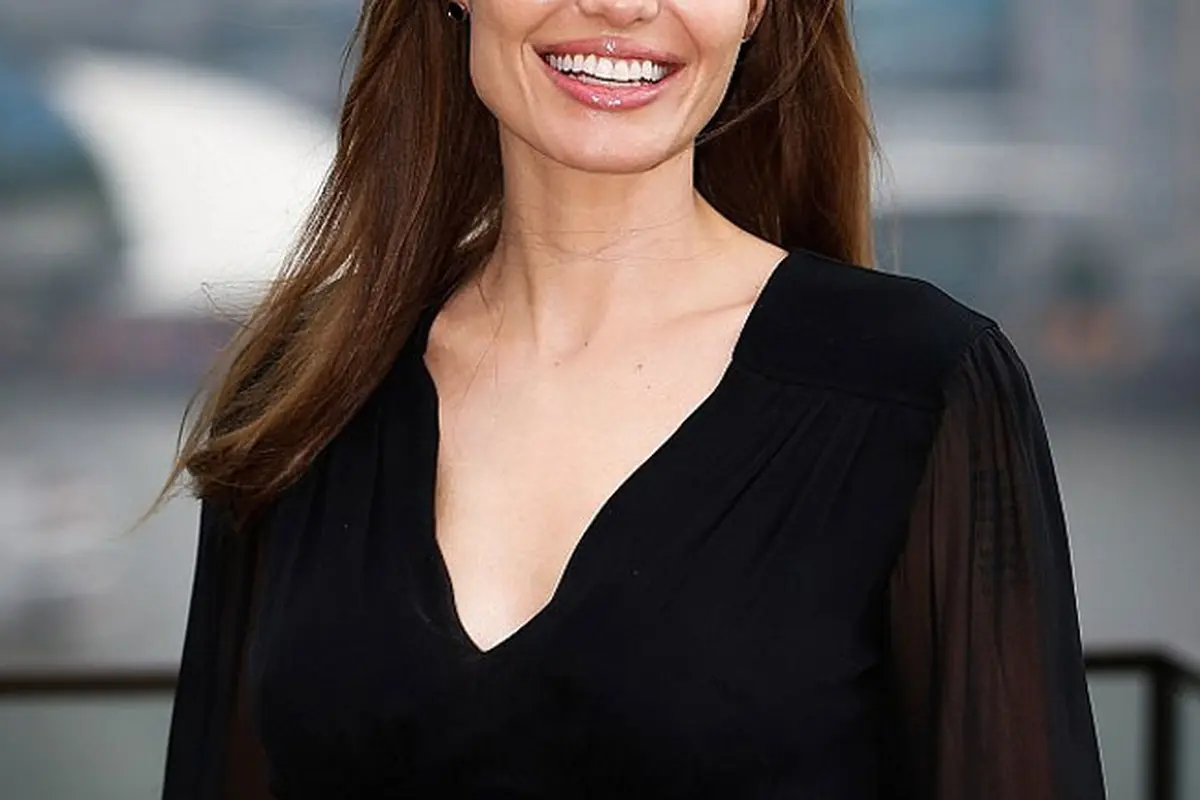 Angelina Jolie