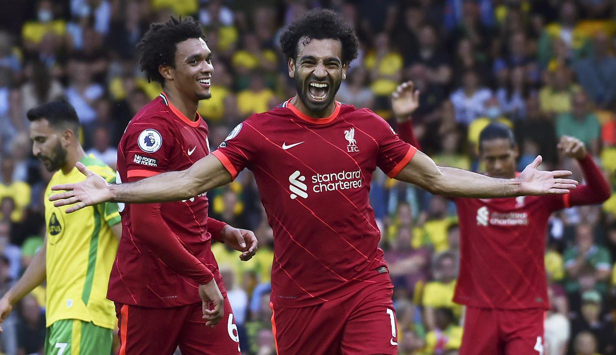 Mohamed Salah. Sayap kanan Mesir berusia 30 tahun ini total 6,5 musim berlaga di Liga Inggris sejak 2013/2014 bersama Chelsea dan Liverpool. Ia tampil dalam 5 laga pembuka Liga Inggris bersama Liverpool dengan mencetak 7 gol. Ia absen dalam 1 laga pembuka di musim musim keduanya membela Chelsea pada 2014/2015 saat The Blues menang 3-1 atas tuan rumah Burnley. (AP/Rui Vieira)