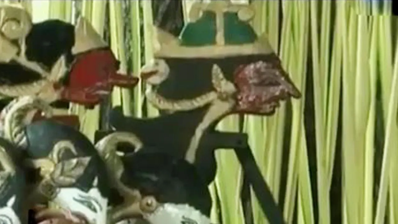Wayang Kayu