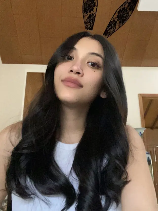 Adipati Dolken bagikan kabar kehamilan sang istri. credit: @cantitachril