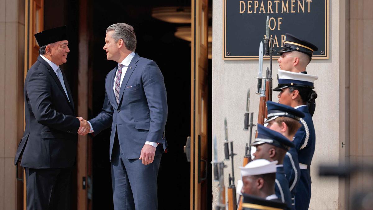 Bertemu Menteri Urusan Perang AS Pete Hegseth, Sjafrie Sjamsoeddin Sepakati Kerja Sama Pertahanan