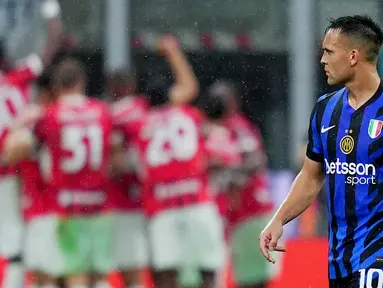 Inter Milan menelan kekalahan dari AC Milan dalam laga leg kedua semifinal Coppa Italia di Stadion Giuseppe Meazza, Kamis (24/4/2025) dini hari WIB. (Spada/LaPresse via AP)