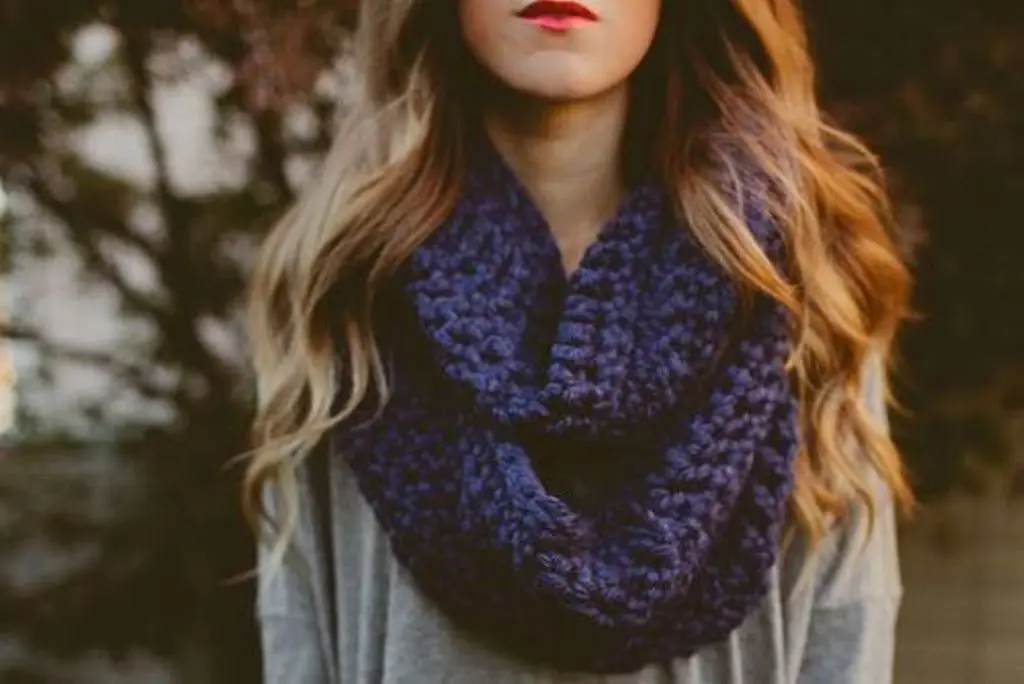 Scarf. (Pinterest)