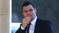 Mantan pemain Sunderland, Adam Johnson saat tiba di Bradford Crown Court, Inggris, (23/2). Johnson mengaku melakukan pelecehan seksual terhadap anak dibawah umur. (REUTERS / Andrew Yates)