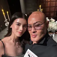 Momen dinner Sabrina Chairunnisa dan Deddy Corbuzier rayakan dua tahun pernikahan. (sumber: Instagram/sabrinachairunnisa_)