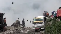 Asap Kebakaran TPA Bakung Ganggu Warga, Pemadam Kebakaran Imbau Jaga Jarak