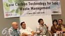 Suasana diskusi bertajuk Low Carbon Technology for Solid Waste Management, di Jakarta, Rabu (6/1). Diskusi membahas permasalahan sampah di Indonesia serta penggunaan teknologi yang tepat dan bermanfaat bagi masyarakat. (Liputan6.com/Immanuel Antonius)