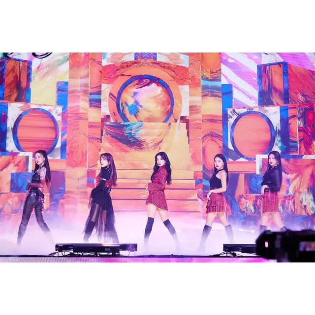 Red Velvet dalam SMTown Live Culture Humanity. (Instagram/smtown)