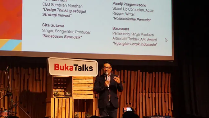Wali Kota Bandung, Ridwan Kamil menjadi tamu rahasia dalam Bukalapak Bukatalks di SCTV Tower Jakarta, Kamis (26/10/2017). Liputan