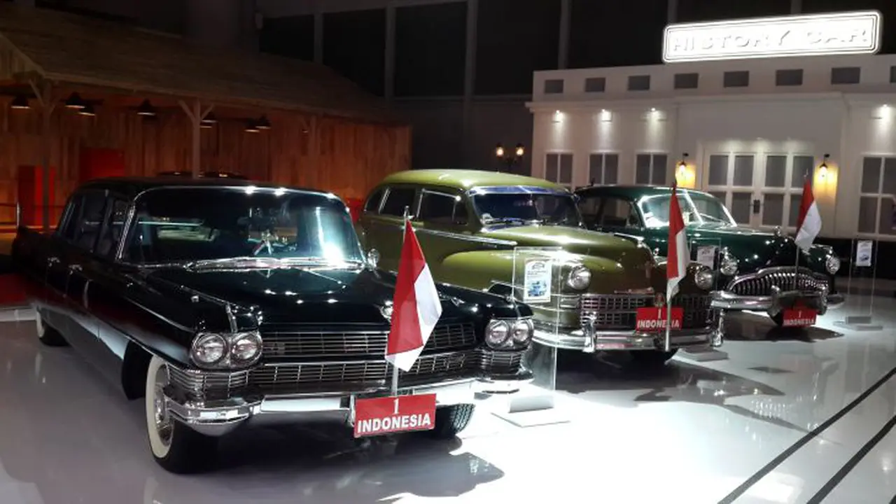 Tiga Mobil Bung Karno Tebar Pesona