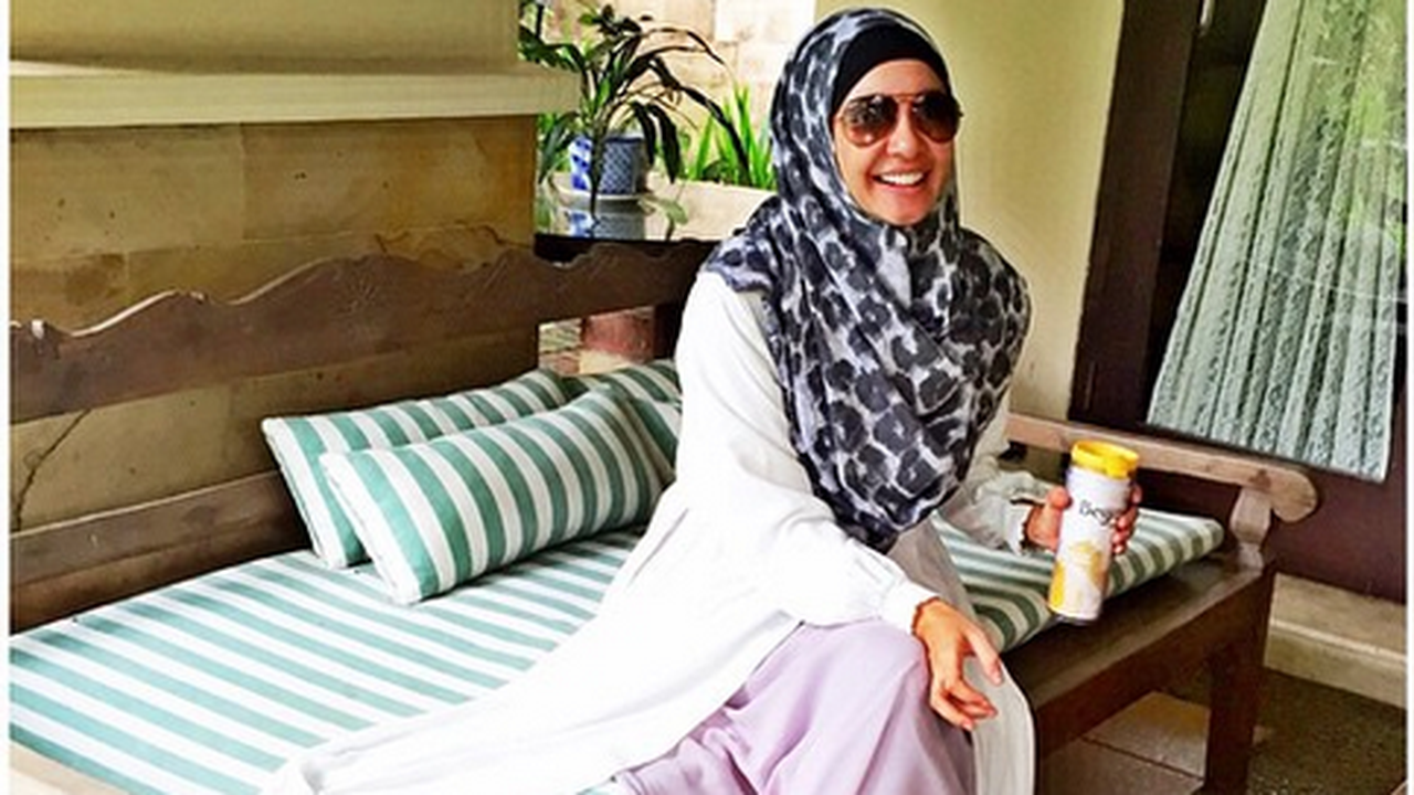 Laudya Cinthya Bella Makin Cantik dengan Hijab