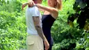 Seorang sumber bahkan bahwa Hailey Baldwin merasa hidupnya seperti mimpi. (Page Six)