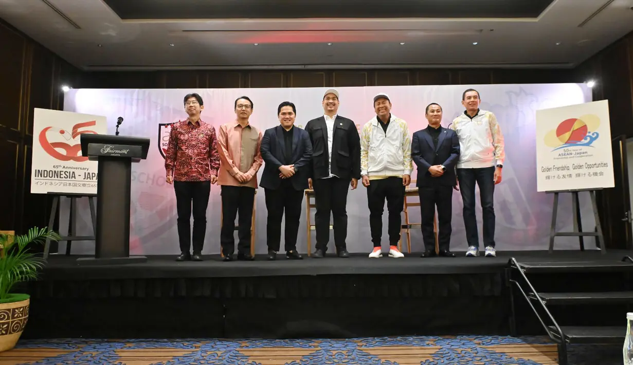 Pesepak bola putri berusia 22 tahun itu akan belaga di WE League, liga sepak bola profesional wanita pertama di Jepang. (Bola.com/Dok. J.League)