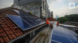 Pembangkit Listrik Tenaga Surya (PLTS) saat ini menjadi alternatif energi ramah lingkungan di DKI Jakarta. (merdeka.com/Arie Basuki)