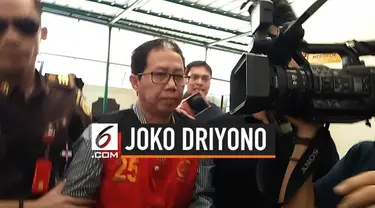 Jaksa menuntut terdakwa mantan Plt Ketua Umum PSSI Joko Driyono dengan hukuman 2 tahun 6 bulan kurungan penjara atas perbuatan merusak barang bukti terkait skandal pengaturan skor.