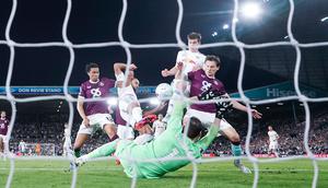 Leeds United sukses meraup poin penuh setelah meraih kemenangan meyakinkan 3-1 atas Burnley di Elland Road, Sabtu (2/5/2026) pagi WIB. (Martin Rickett/PA via AP)