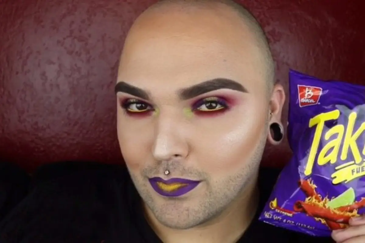 5 Trik Makeup Mirip dengan Warna Bungkus 'Snack'! Bisa Bayangkan?