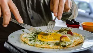 8 Menu Sarapan Buat Kenyang Seharian, Pilihan Lezat dengan Protein dan Serat
