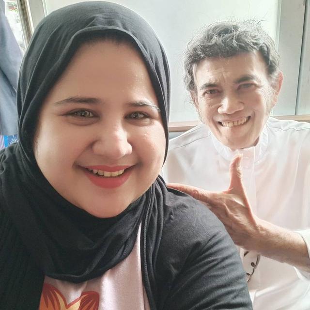 Rhoma Irama – Dhawiya Elvy Sukaesih (Foto: Instagram/@elvy_sukaesih)