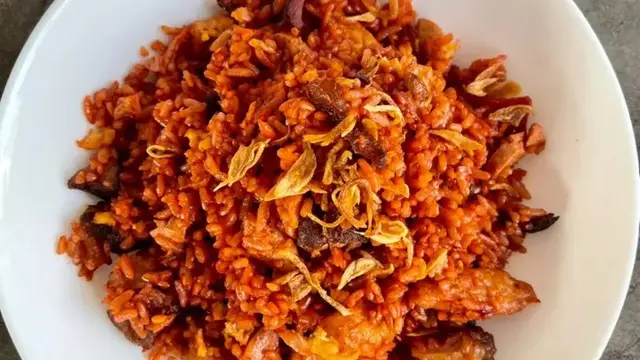Resep nasi goreng merah praktis. (dok. Cookpad @cookingwithmonz)