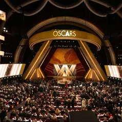 Ajang Academy Awards ke-98 atau Oscars tahun ini kembali menjadi momen penting bagi industri film global. Upacara penghargaan bergengsi yang merayakan karya terbaik dari para sineas, aktor, dan kreator film dunia ini digelar pada 15 Maret 2026 di Dolby Theatre, yang berada di kompleks Ovation Hollywood.  (foto/dok: rolex)