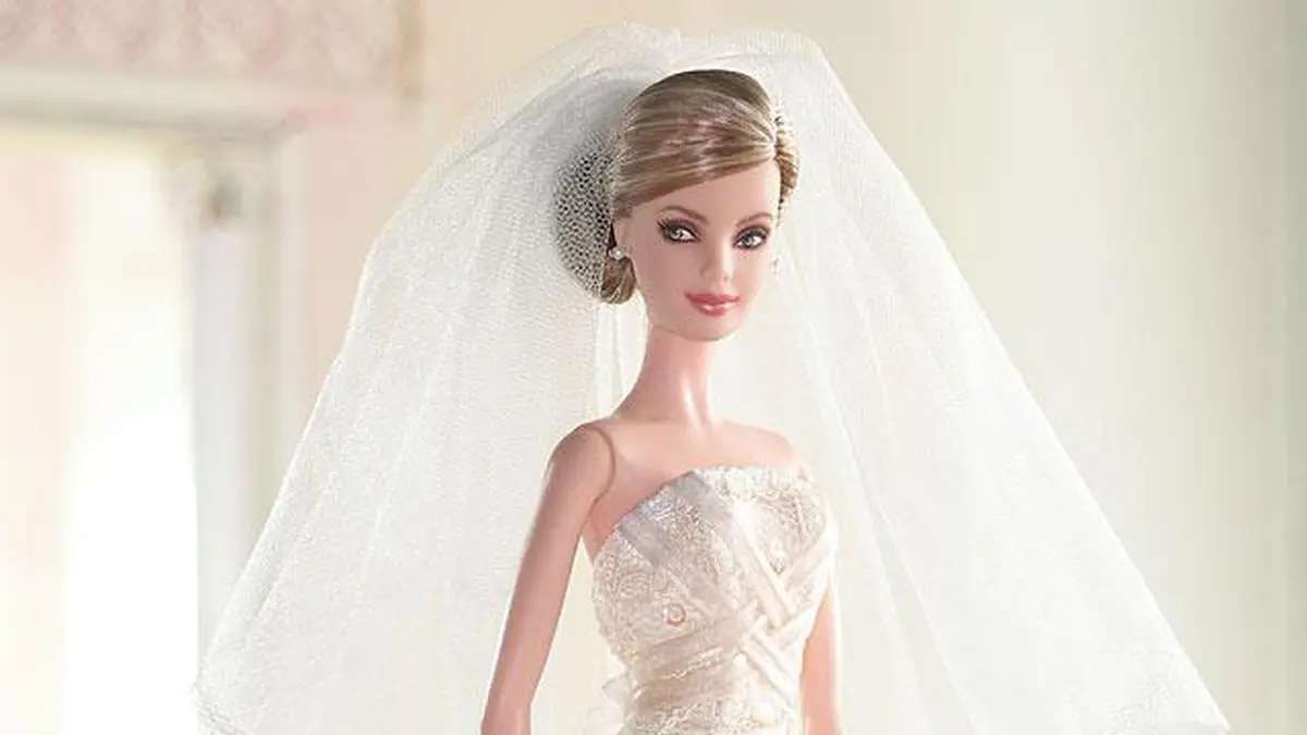 Barbie clearance doll gaun