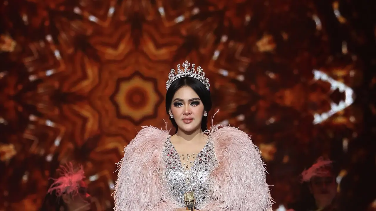 [Bintang] Video: Makna di Balik Single Baru Syahrini, Wanita Lain