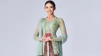 Pesona Puteri Indonesia Lingkungan 2024 Sophie Kirana Berkebaya Saat Mengikuti Karantina Miss International