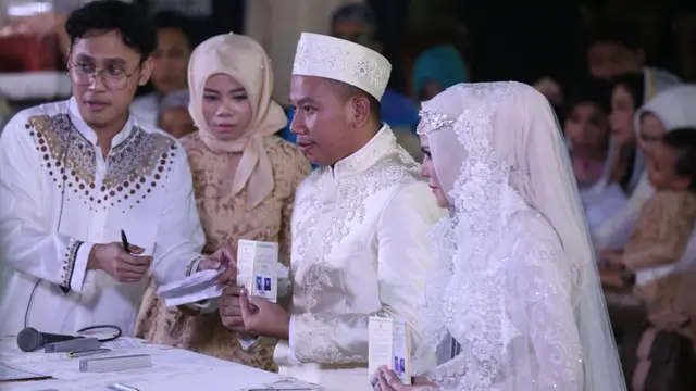 [Bintang] Vicky Prasetyo dan Angel Lelga