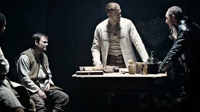 Adegan King Arthur: Legend of the Sword, tayang di Bioskop Trans TV (Foto: Warner Bros via imdb.com)