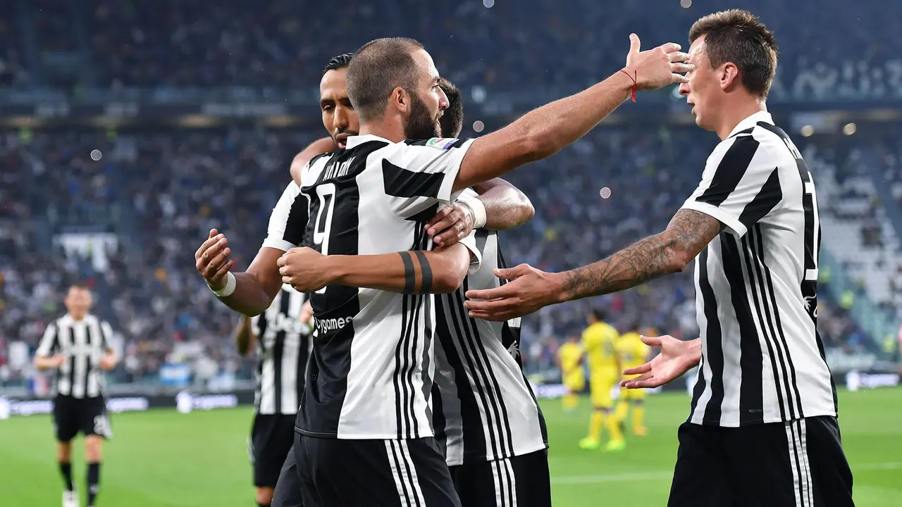 FOTO: Kalahkan Chievo, Juventus Pimpin Klasemen Serie A