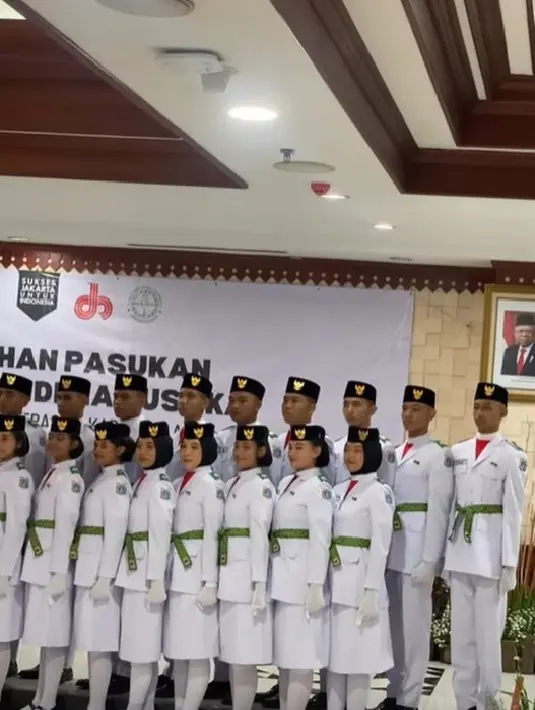 Ia pun mengabadikan momen pelantikan tersebut di akun Instagram, @mayamaula9 [Instagram/mayamaula9]