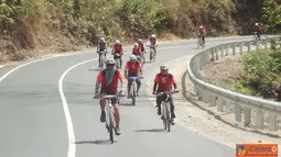Atlet Triathlon Yonzeni-1 Mar Mengikuti Jelajah Sepeda Kompas