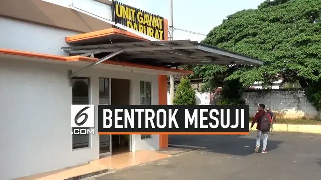 Sejumlah korban terluka dalam bentrokan di Mesuji Lampung dirujuk ke Rumah Sakit Bhayangkara. 8 korban terluka masih dalam kondisi kritis.