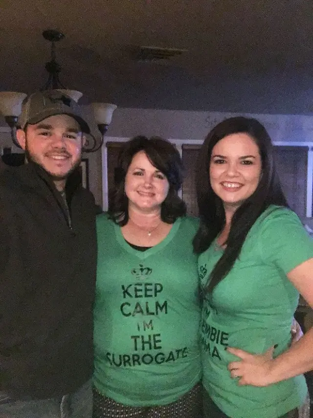 [Bintang] Tak Punya Rahim, Cewek Ini Numpang Hamil di Perut Mertua