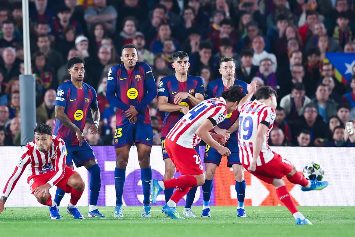 Foto: Melihat Gol Cantik Julian Alvarez yang Membuat Satu Camp Nou Tercengang,  Atletico Madrid Permalukan Barcelona di Liga Champions