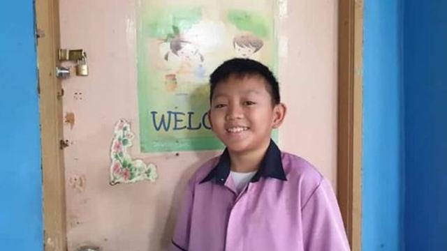 Punya Wajah Imut, Guru Ini Sering Disangka Murid Sekolah Dasar