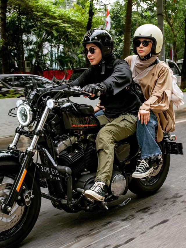 Natasha Rizky dan Dian Ayu Lestari