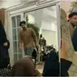 Potret pertemuan Irish Bella dan Ammar Zoni di kajian Umi Pipik. (Sumber: TikTok/airruminity1453)