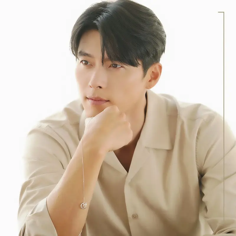 (Hyun Bin  Instagram/ vast.ent)