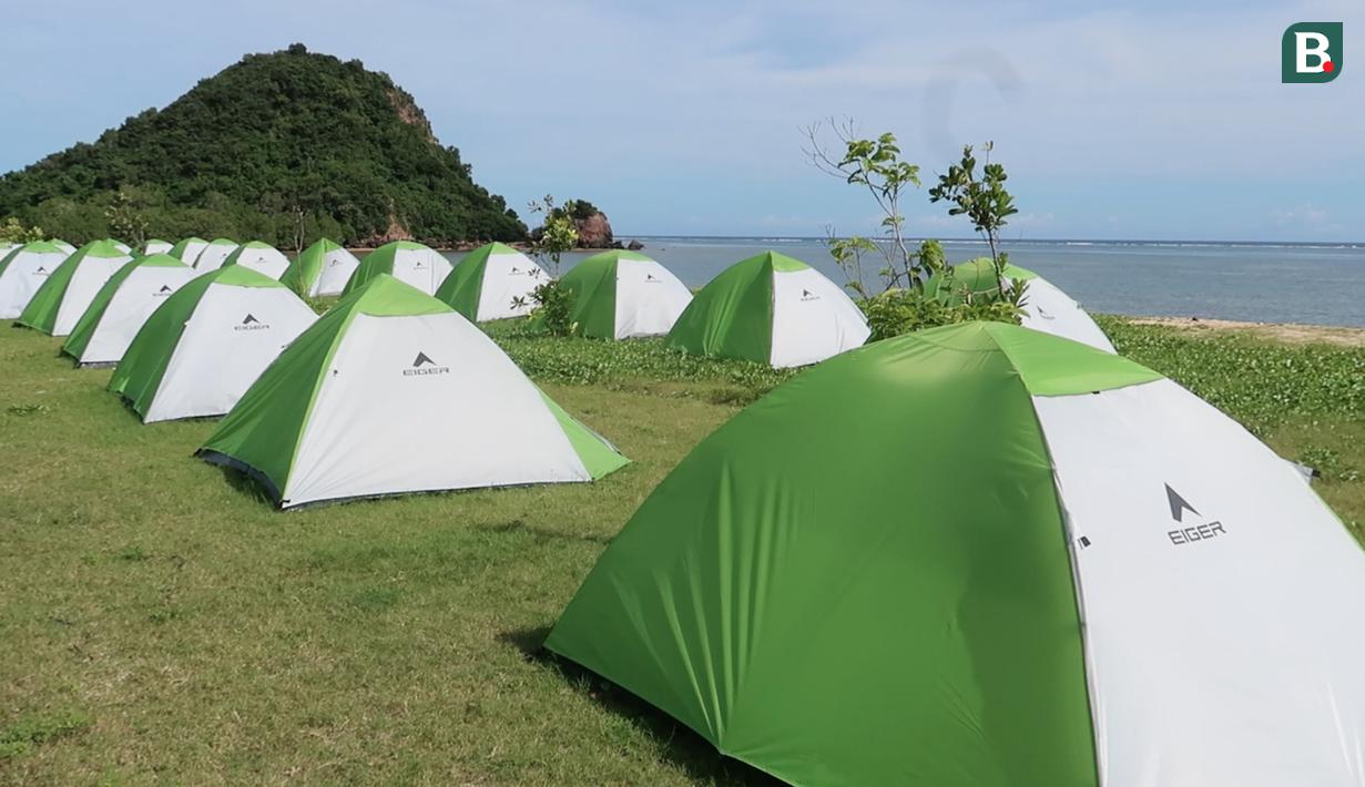 Pemerintah Lombok Tengah, Nusa Tenggara Barat menyatakan, sebagai alternatif akomodasi penginapan bagi penonton Pertamina Grand Prix Of Indonesia telah disiapkan camping ground (bumi perkemahan). (Bola.com/Yusuf Satria)