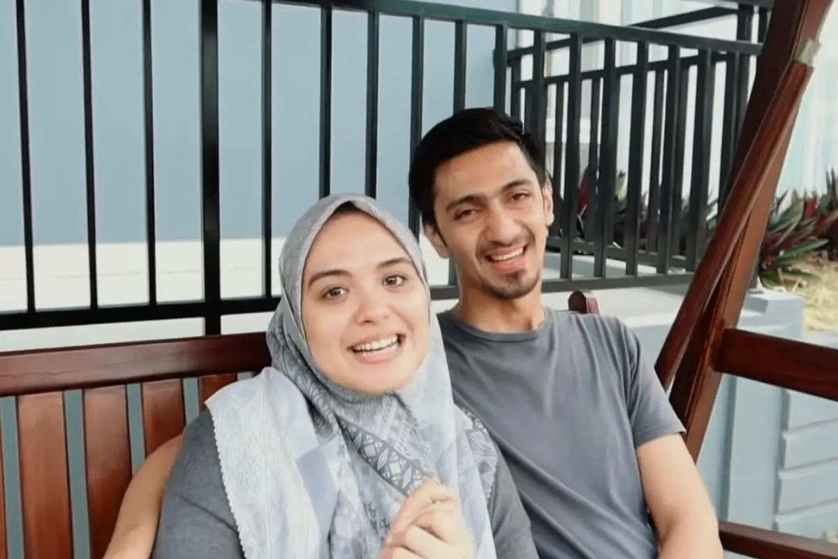 Hamil Anak Pertama, Ini 6 Momen Vebby Palwinta dan Razi Bawazier Cek Kandungan